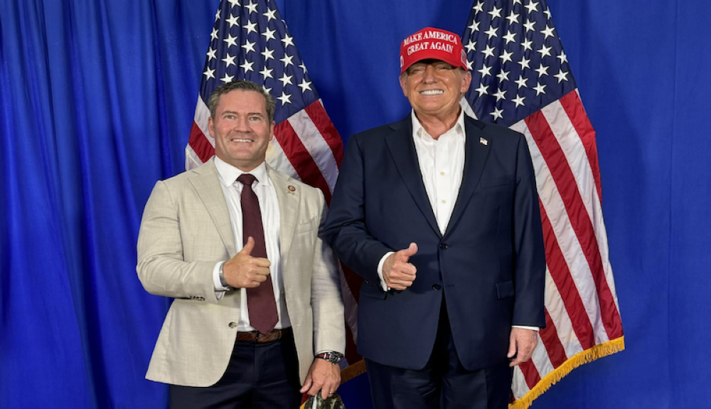 Michael Waltz, defensor y promotor de Trump, es cesado