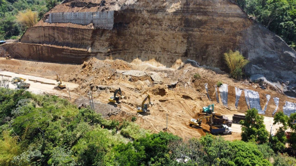 Especialista de la UES dice que la verticalidad «le hace mal» a los taludes de Los Chorros
