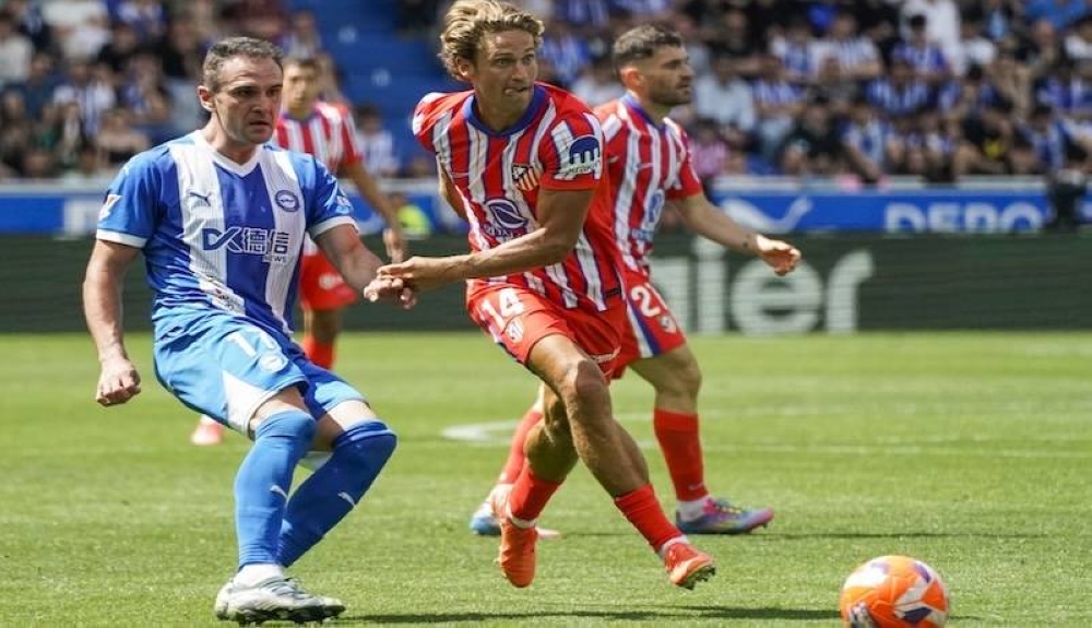 Atlético sigue sin ganar como visitante tras empatar con Alavés