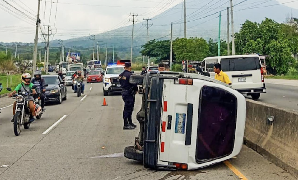 Varias personas resultan lesionadas en accidentes viales este sábado