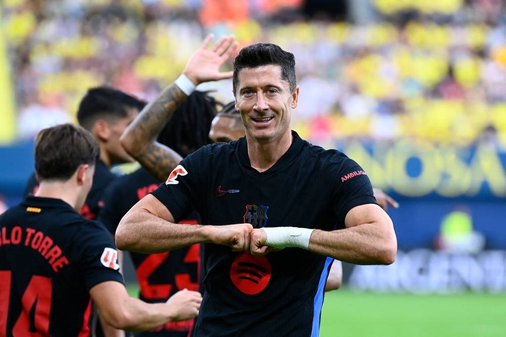 Lewandowski se reincorpora a los entrenamientos del Barça y apunta a Milán