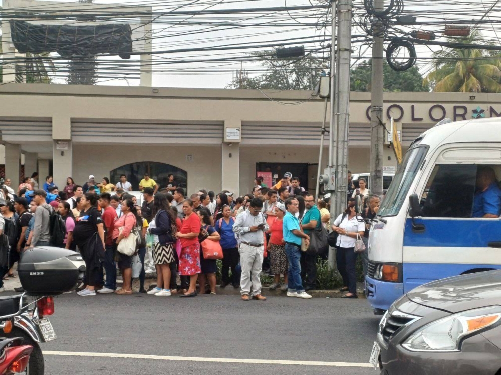 Transportistas piden al gobierno que explique cómo desembolsarán pagos por pasaje gratis