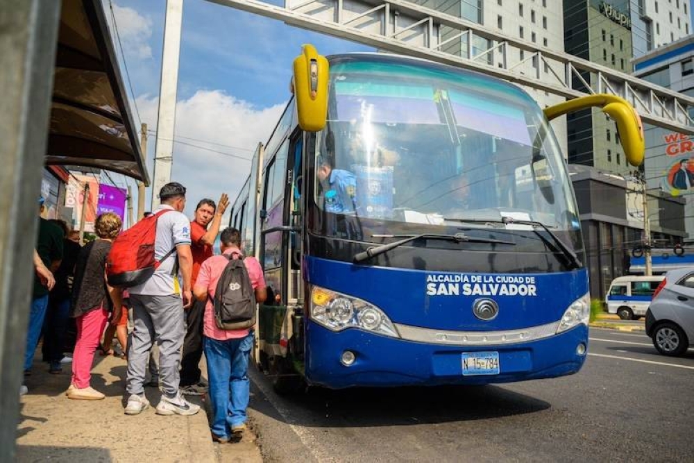 Alcaldía capitalina mantiene 30 buses en servicio por crisis en Los Chorros