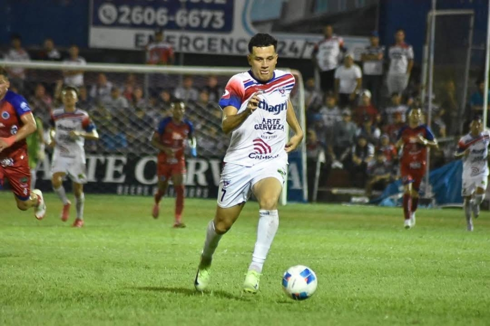 Styven Vásquez sobre críticas de aficionados hacia el equipo: «Nosotros no nos merecemos eso»