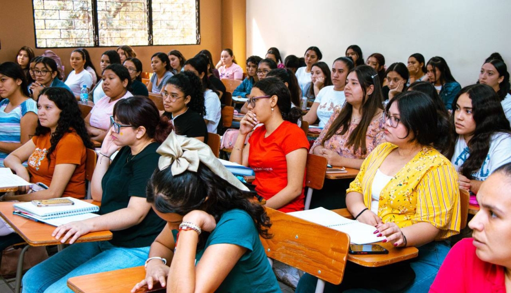 Un 16 % de los estudiantes universitarios han tenido un emprendimiento