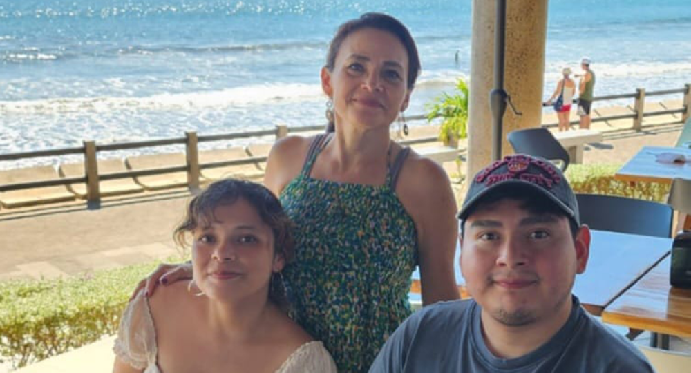 Ser madre es ser doctora, banco, Uber, psicóloga, maestra, chef…