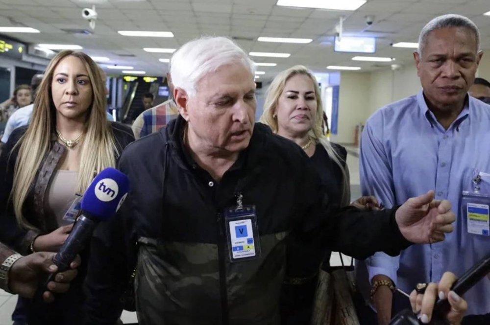 Expresidente Martinelli viaja asilado a Colombia al dejar embajada de Nicaragua en Panamá