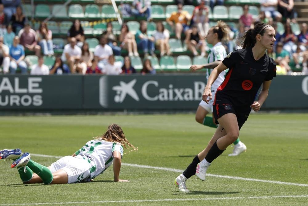 El Barcelona femenino, de nuevo campeón, y el Betis desciende