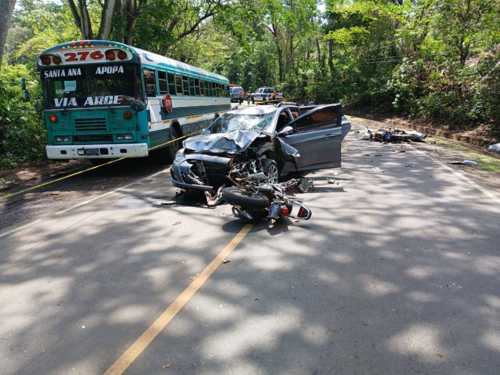 Dos muertos en accidente de tránsito en cantón Primavera, Santa Ana