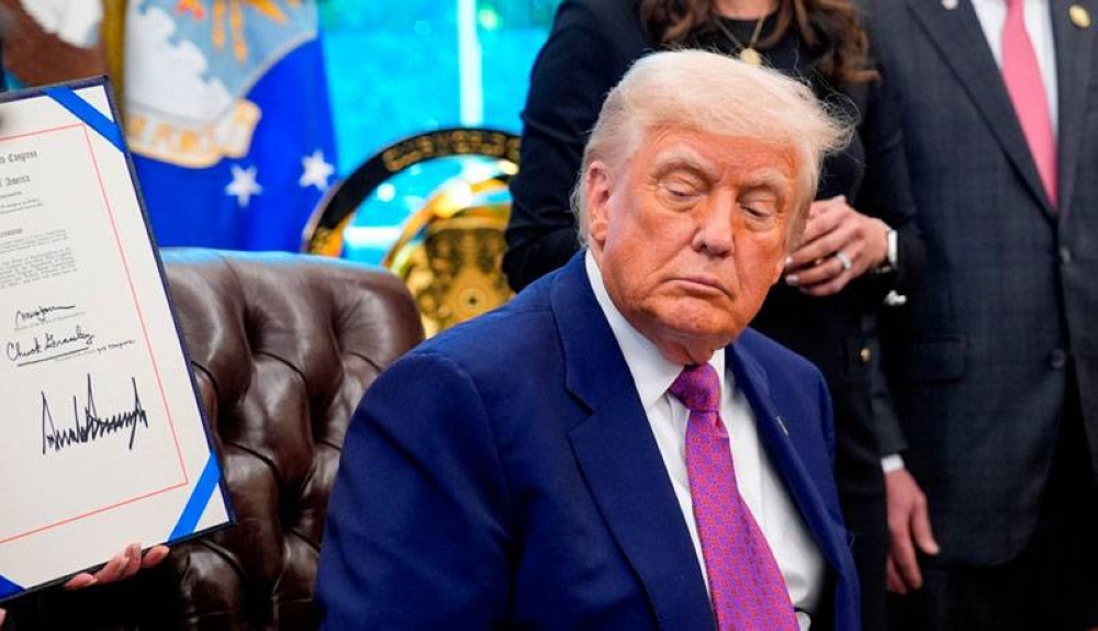 Trump firmará este lunes orden para reducir hasta un 80 % precio de medicinas con receta