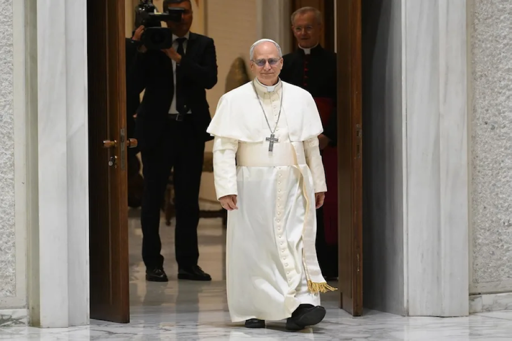 León XIV inicia su tarea con sugestivas sorpresas