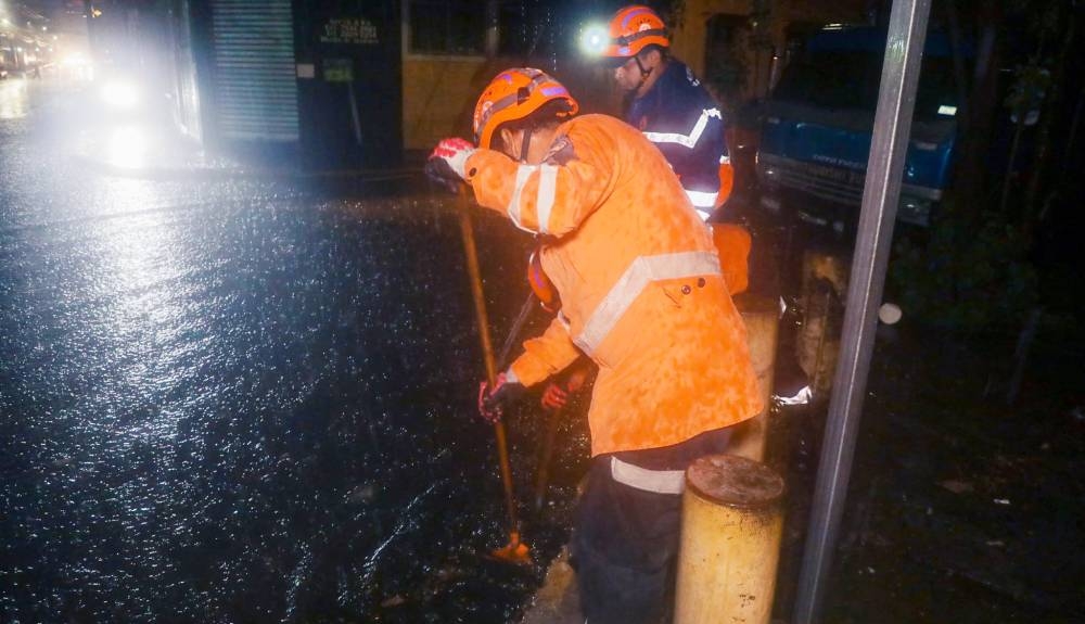Lluvias de los últimos días causaron pequeñas inundaciones en Santa Tecla, dice Protección Civil