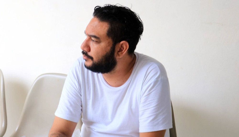 Hombre que recibió encomienda de marihuana en Correos seguirá detenido