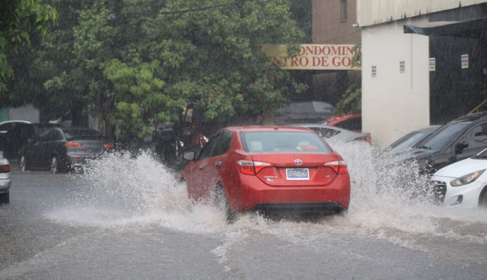 Advierten de probabilidades medias de crecidas e inundaciones en San Salvador, Colón, Apopa e Ilopango