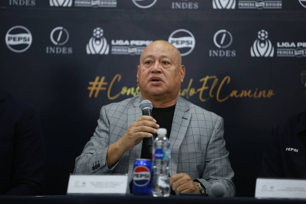 Presidente de Primera División expresa preocupación por impagos en equipos