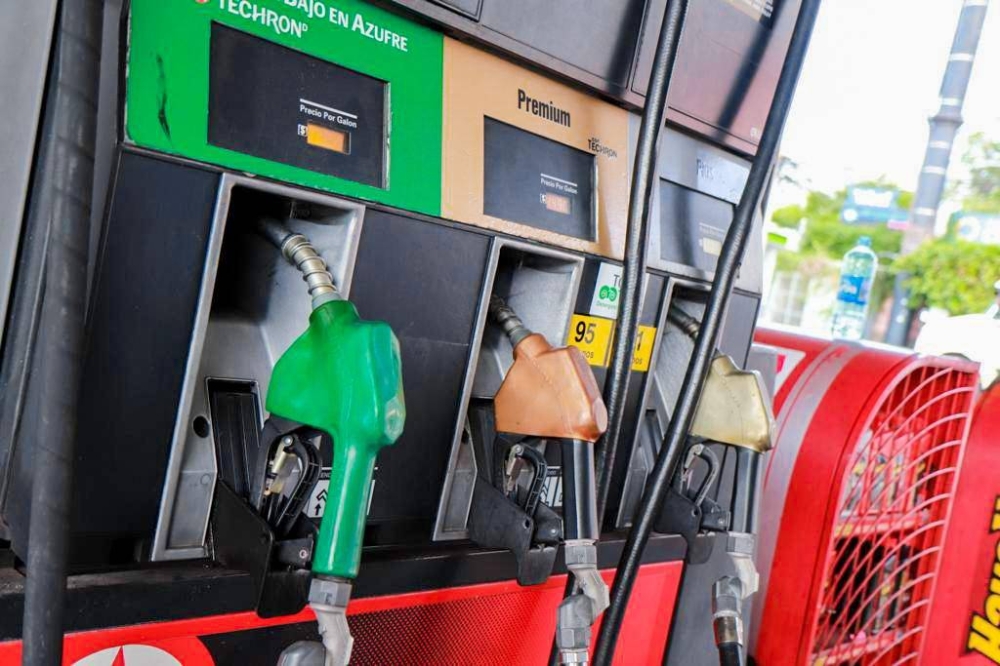 Gasolinas subirán hasta $0.06 en la siguiente quincena