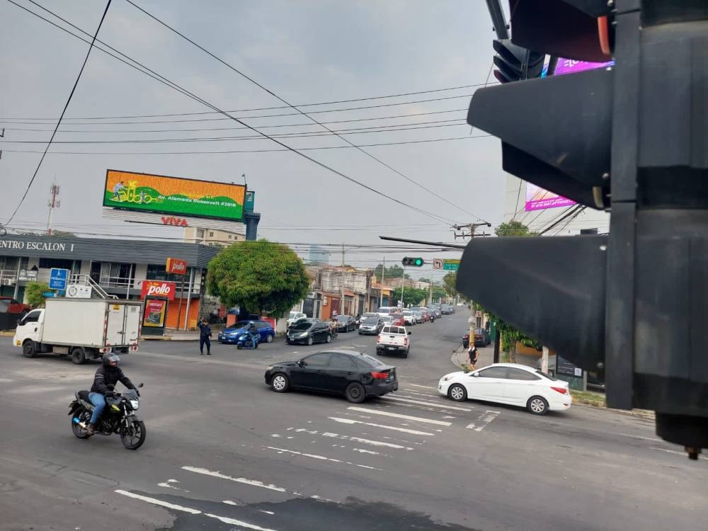 Director de Tránsito dice que han semaforizado 56 intersecciones en el país