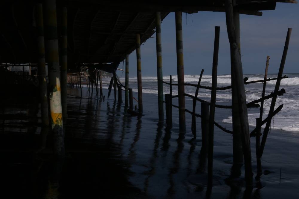 Mar de fondo y mareas muertas afectarán a la costa salvadoreña desde el domingo