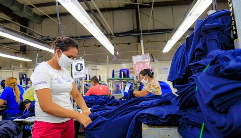 Ministro de Trabajo dice que se analizó impacto a mypes y necesidades de los trabajadores para subir el salario mínimo