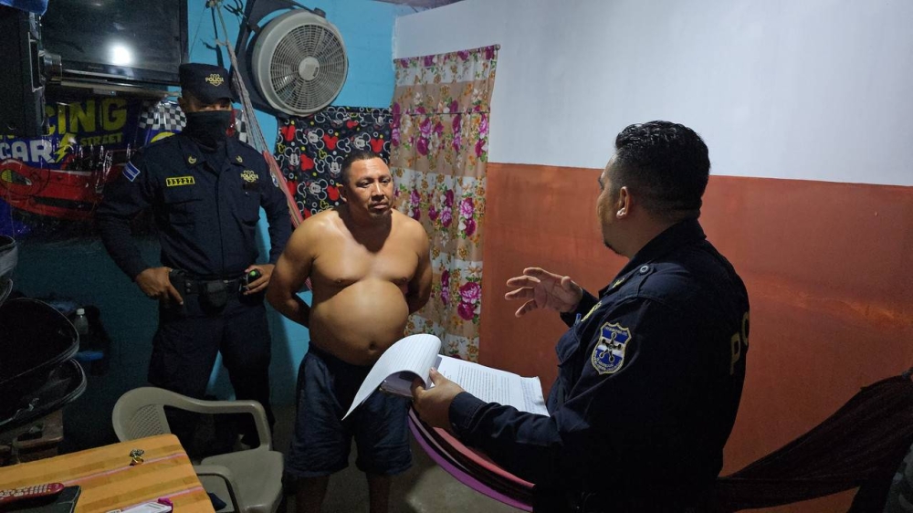 Capturan a 24 sujetos acusados de estafar más de $20,000 a través de redes sociales