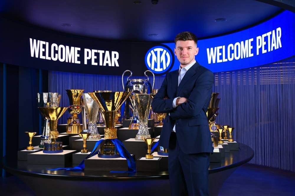 Inter de Milán ficha al croata Petar Sucic como su primera incorporación para la próxima temporada