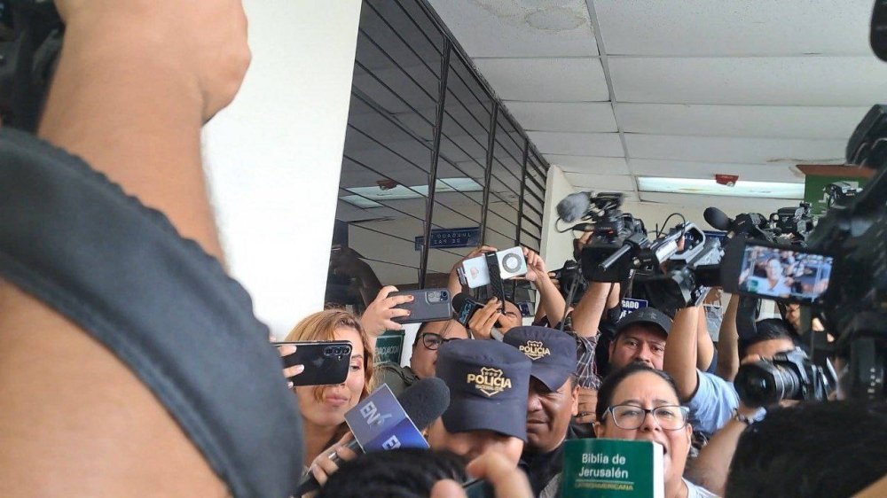 La abogada Ruth López demanda un juicio público y dice que no la van a callar