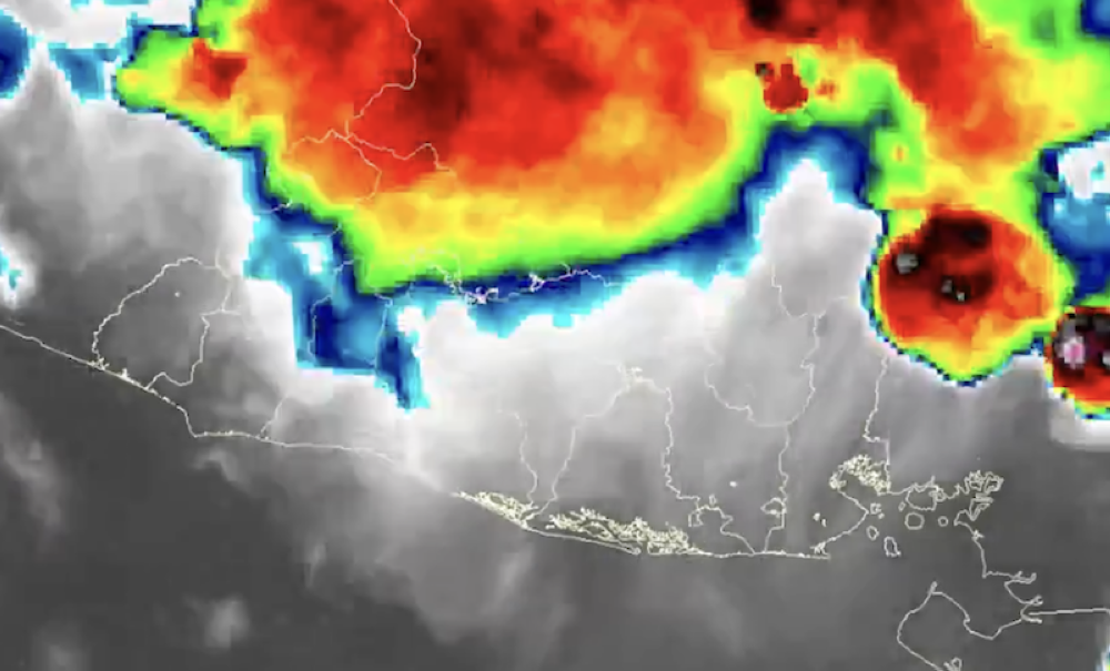 Medio Ambiente prevé lluvias intensas en zona central y occidental jueves y viernes