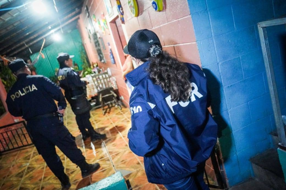 Capturan a sujeto acusado de ofrecer dinero a cambio de «likes» en YouTube para estafar a víctimas