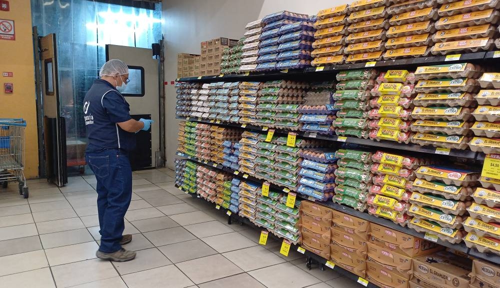 Defensoría solicita a 33 empresas información ante alzas en el precio de sus productos