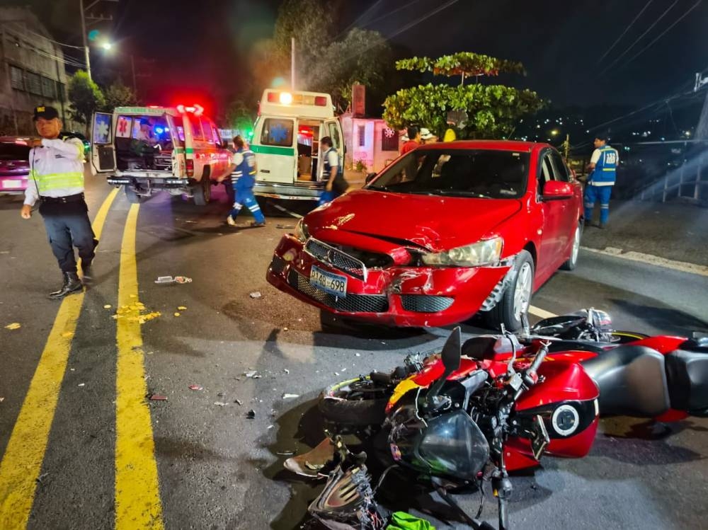 Choque en bulevar Venezuela deja tres lesionados, incluida una mujer embarazada