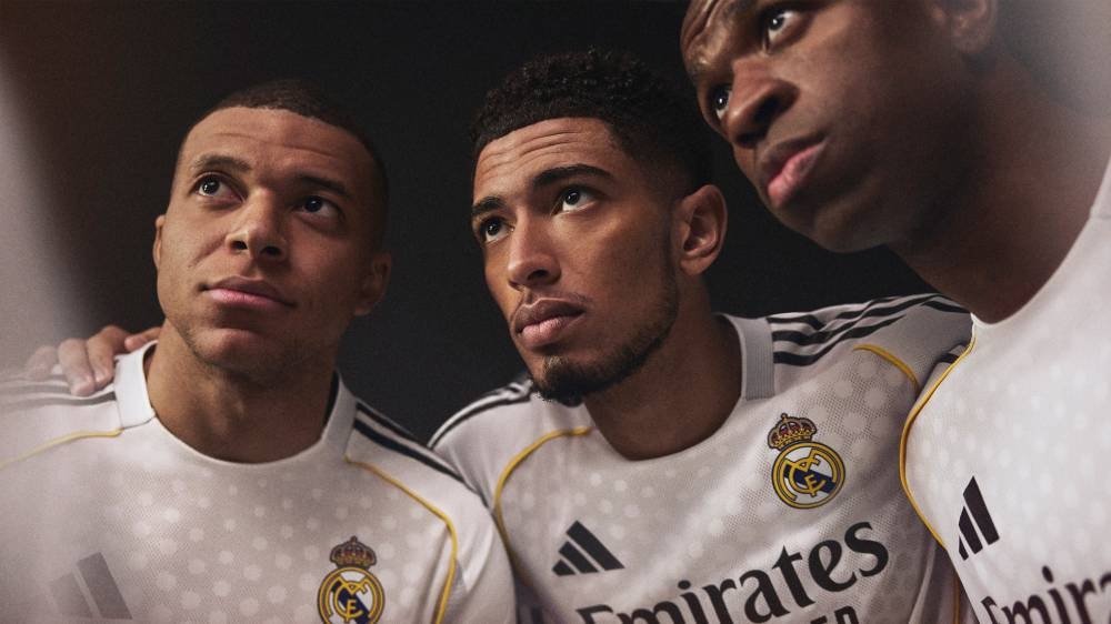 Real Madrid presenta su nueva camiseta para la temporada 2025/2026, inspirada en el estadio Bernabéu