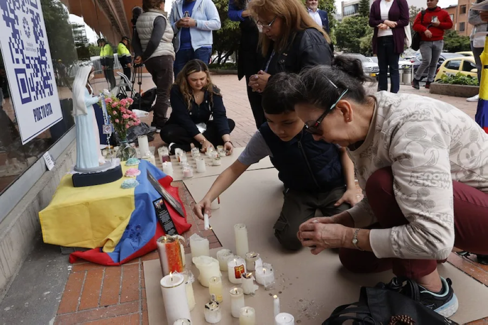 La Fiscalía de Colombia investiga la presunta implicación de fuerzas de seguridad en el ataque a candidato presidencial