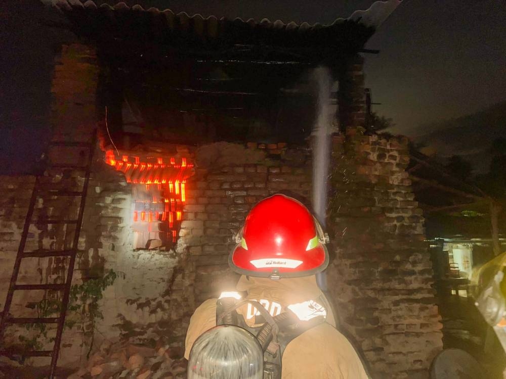 Incendio consume ladrillera en Santiago Nonualco