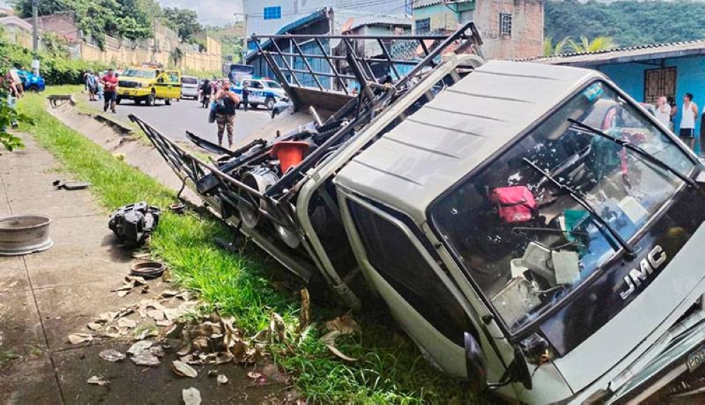 Accidente en calle a Mariona deja cuatro lesionados