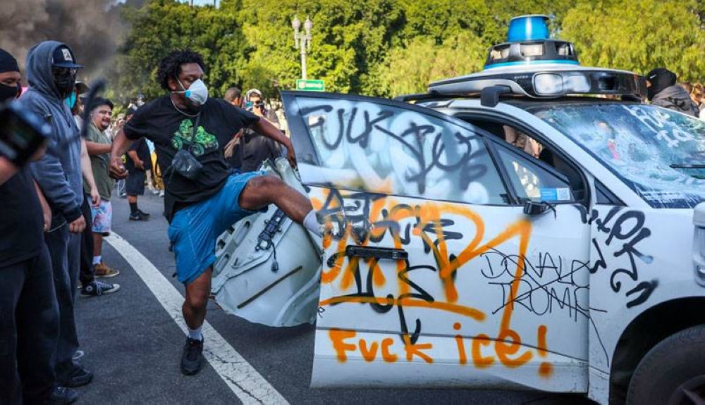 El centro de Los Ángeles intenta recobrar su colorida normalidad después de las protestas