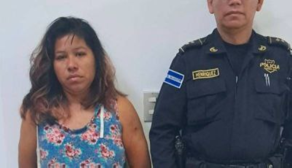 Seguirá en detención mujer acusada de asesinar a su pareja en San Sebastián Salitrillo