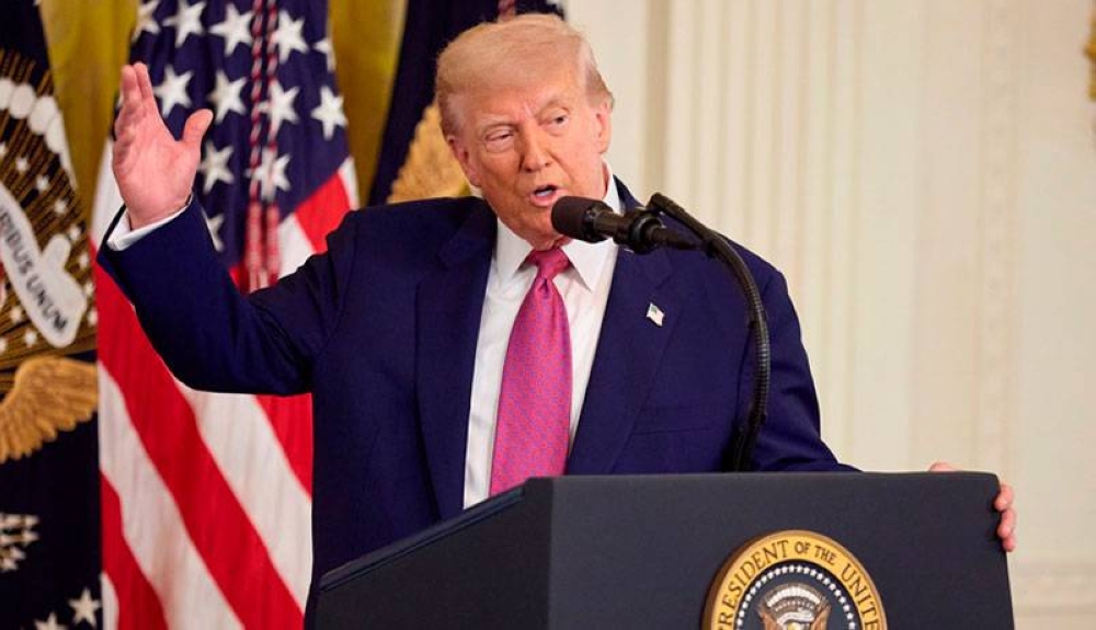 Trump se desvincula de la campaña israelí en Irán y amenaza a Teherán si ataca objetivos de EEUU