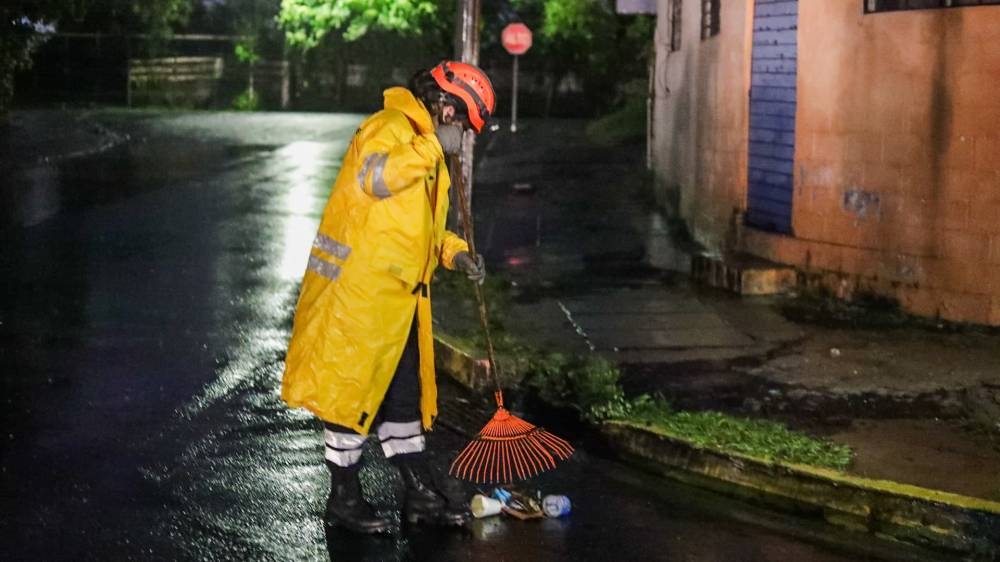 Protección Civil emite alerta verde por lluvias en todo el país