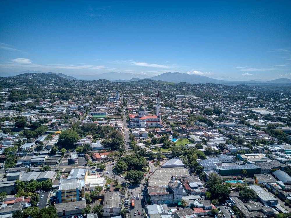 El fenómeno del Niño neutro seguirá en 2025, pero la Niña podría tomar fuerza