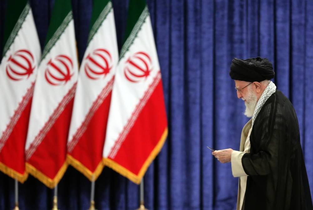 Líder supremo de Irán advierte a EEUU de que no intervenga en la guerra y avisa de «daño irreparable»