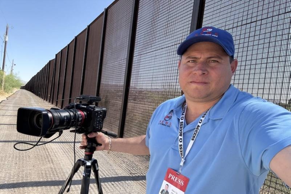 El periodista salvadoreño Mario Guevara es entregado al Servicio de Migración tras su arresto en EE.UU.