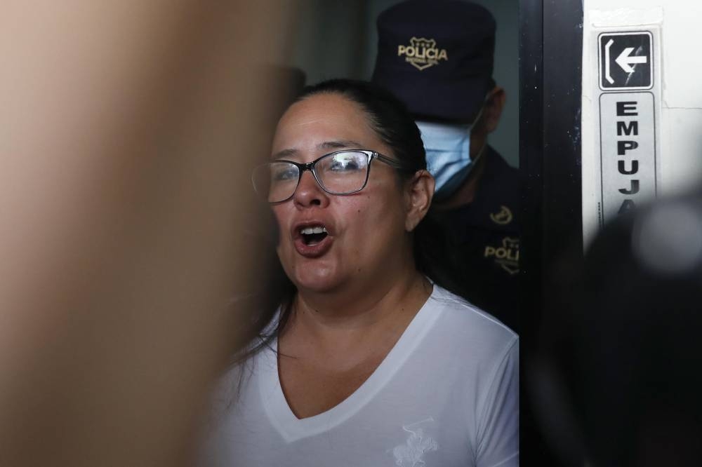 La defensa apela detención provisional de la activista de DDHH Ruth López en El Salvador
