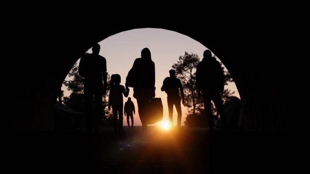 Millones de personas siguen en sus países por falta de medios para migrar, según estudio