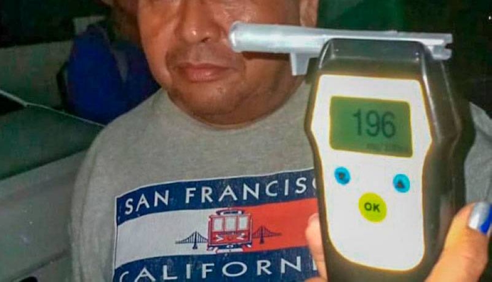 Tres hombres detenidos durante el domingo por conducción peligrosa