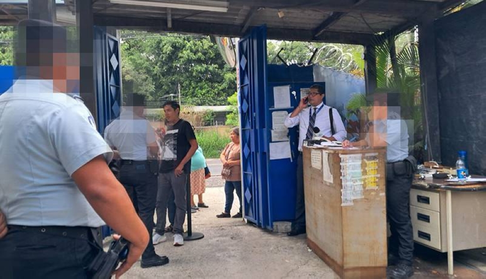 Centro Judicial Isidro Menéndez restringe acceso a periodistas