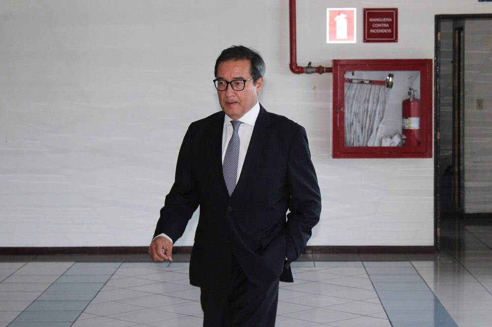 Continúa juicio contra exfiscal general Luis Martínez con alegatos iniciales