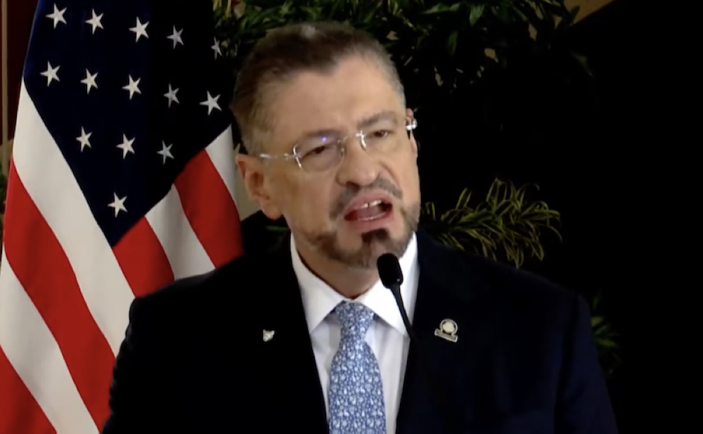 Una acusación contra presidente costarricense por financiamiento electoral irregular agita conflicto con Fiscalía