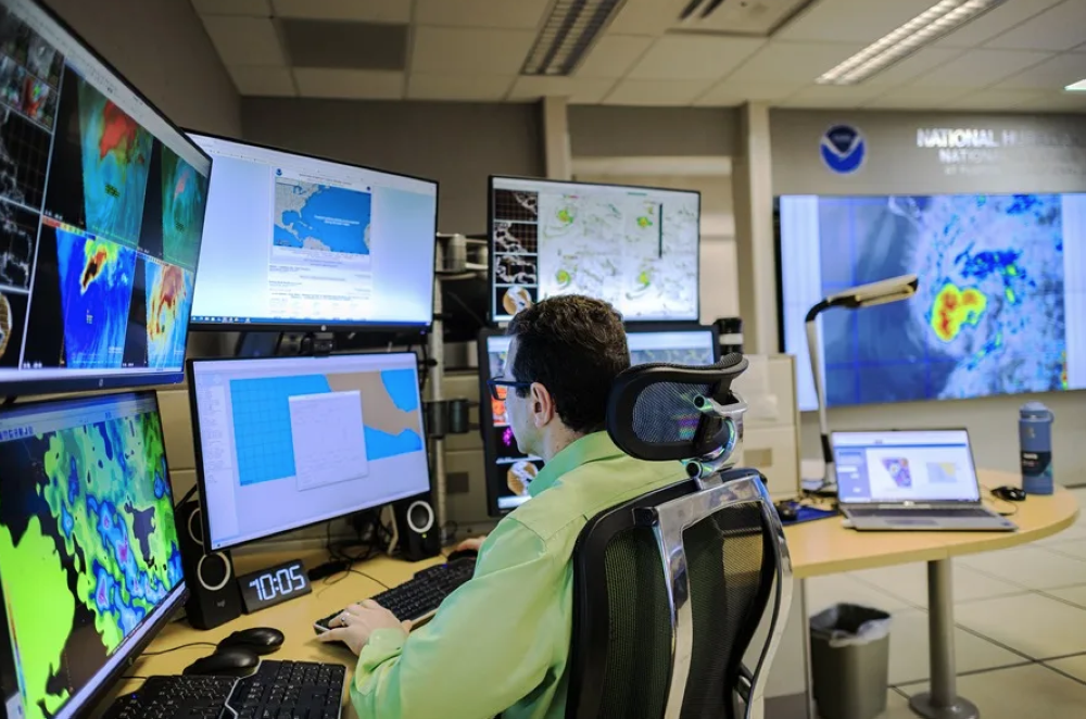 Agencia climática de EEUU perderá en julio el acceso a datos clave para prevenir huracanes