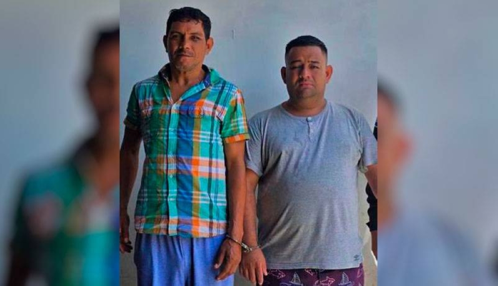 PNC captura dos sujetos que hirieron en el rostro a otro hombre con un envase de vidrio