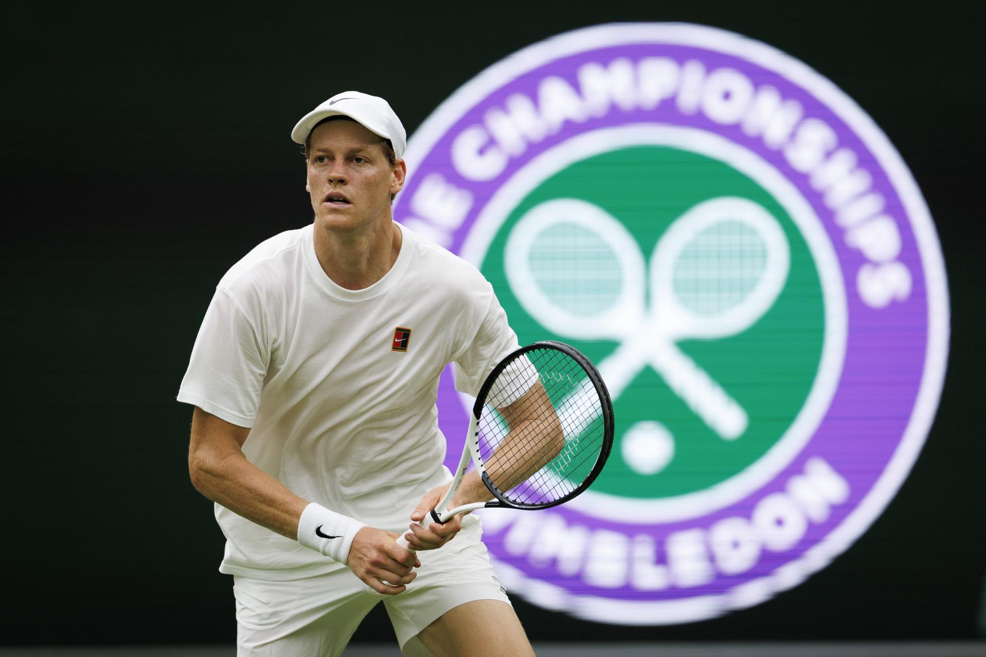 Jannik Sinner cambia de preparador físico y fisio antes de debutar en Wimbledon